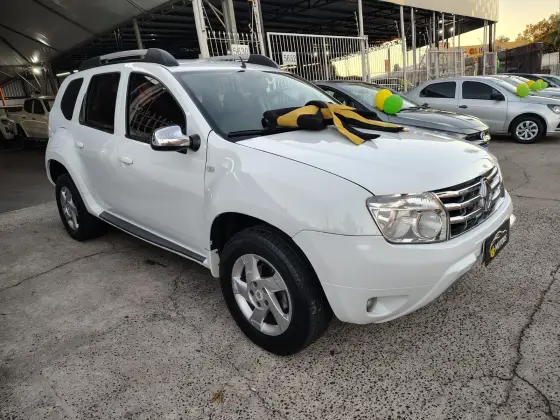 RENAULT DUSTER 2.0 DYNAMIQUE 4X2 16V FLEX 4P AUTOMÁTICO RENAULT DUSTER 2.0 DYNAMIQUE 4X2 16V FLEX 4P AUTOMÁTICO