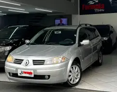 RENAULT MEGANE 1.6 DYNAMIQUE GRAND TOUR 16V FLEX 4P MANUAL RENAULT MEGANE 1.6 DYNAMIQUE GRAND TOUR 16V FLEX 4P MANUAL