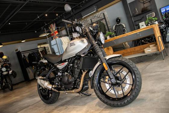 ROYAL ENFIELD GUERRILLA 450 