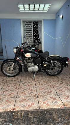 ROYAL ENFIELD CLASSIC 500 