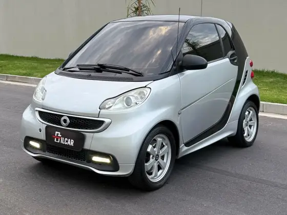 SMART FORTWO 1.0 COUPE 3 CILINDROS TURBO GASOLINA 2P AUTOMÁTICO