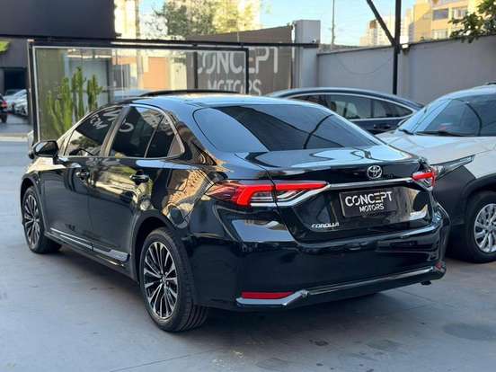 TOYOTA-COROLLA-2025