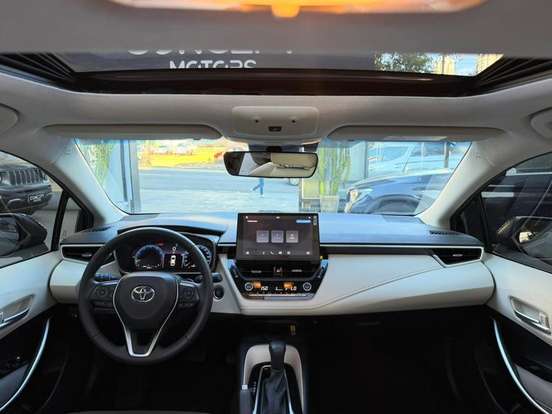 TOYOTA-COROLLA-2025