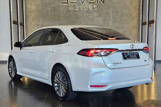 TOYOTA-COROLLA-2025