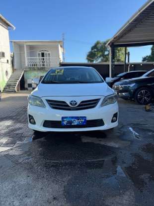 TOYOTA-COROLLA-2013