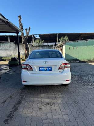 TOYOTA-COROLLA-2013