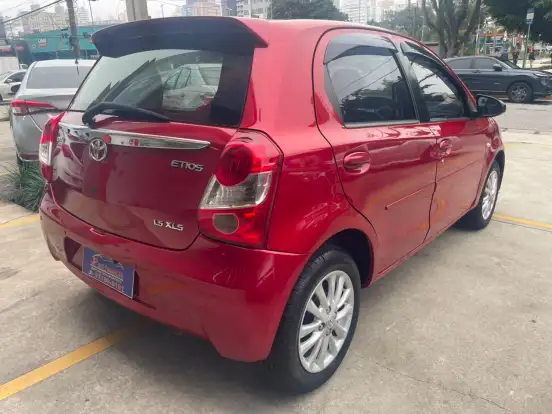TOYOTA-ETIOS-1.5 XLS 16V FLEX 4P MANUAL TOYOTA-ETIOS-2014
