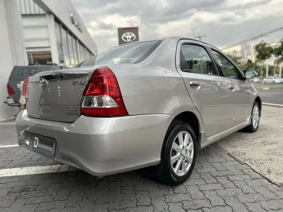 TOYOTA-ETIOS-1.5 XLS SEDAN 16V FLEX 4P AUTOMÁTICO TOYOTA-ETIOS-2017