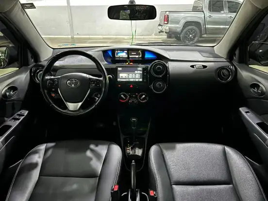 TOYOTA-ETIOS-2018