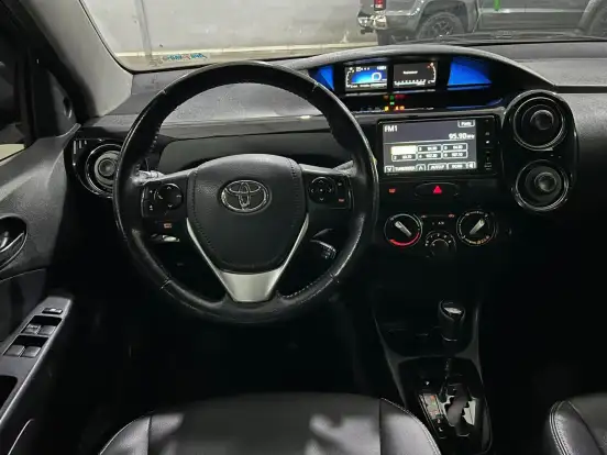 TOYOTA-ETIOS-2018