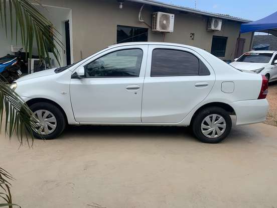 TOYOTA-ETIOS-2016