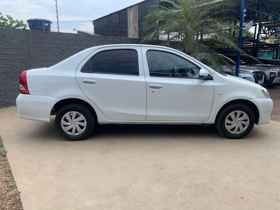 TOYOTA-ETIOS-1.5 X SEDAN 16V FLEX 4P MANUAL TOYOTA-ETIOS-2016