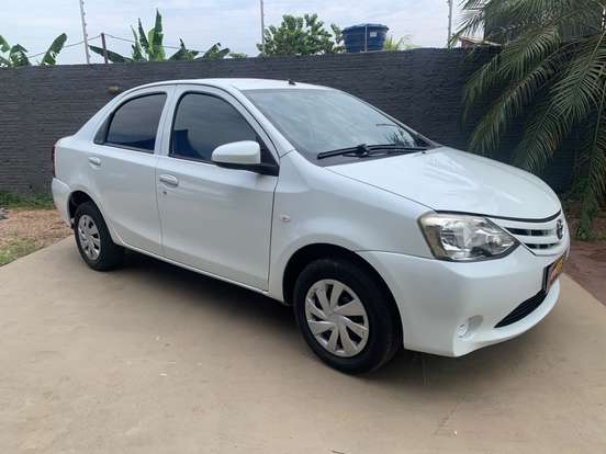 TOYOTA-ETIOS-2016