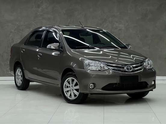 TOYOTA-ETIOS-2016