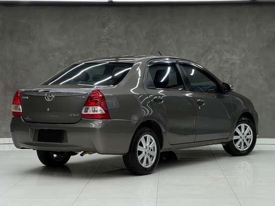 TOYOTA-ETIOS-1.5 XLS SEDAN 16V FLEX 4P AUTOMÁTICO TOYOTA-ETIOS-2016