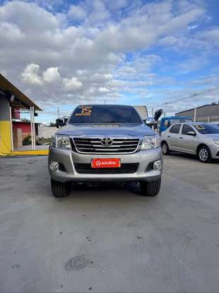 TOYOTA-HILUX-2014