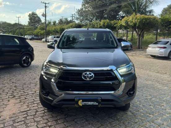 TOYOTA-HILUX-2.8 D-4D TURBO DIESEL CD SRV 4X4 AUTOMÁTICO TOYOTA-HILUX-2024