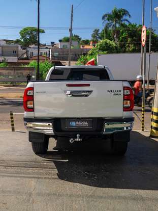 TOYOTA-HILUX-2026