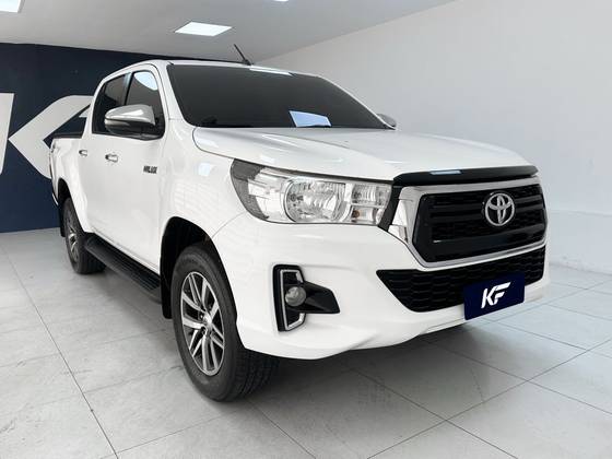 TOYOTA HILUX 2.8 SRV 4X4 CD 16V DIESEL 4P AUTOMÁTICO