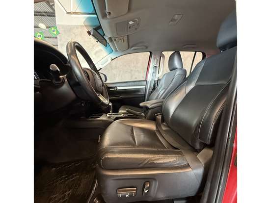 TOYOTA-HILUX-2.8 SRX 4X4 CD 16V DIESEL 4P AUTOMÁTICO TOYOTA-HILUX-2016