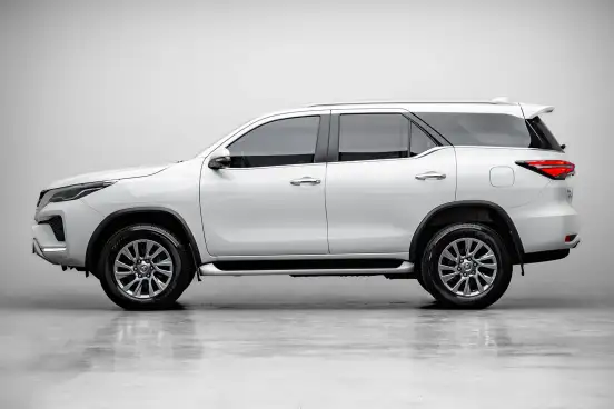 TOYOTA-HILUX SW4-2.8 D-4D TURBO DIESEL SRX 4X4 AUTOMÁTICO TOYOTA-HILUX SW4-2021