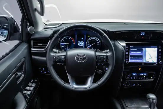 TOYOTA-HILUX SW4-2021