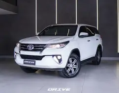 TOYOTA HILUX SW4 2.7 SRV 7 LUGARES 4X2 16V FLEX 4P AUTOMÁTICO TOYOTA HILUX SW4 2.7 SRV 7 LUGARES 4X2 16V FLEX 4P AUTOMÁTICO