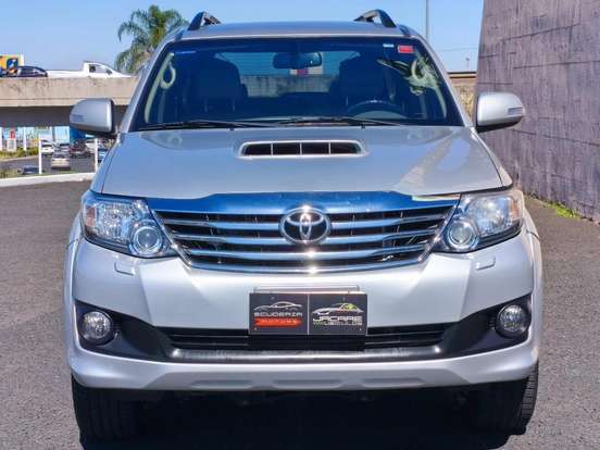 TOYOTA-HILUX SW4-3.0 SRV 4X4 7 LUGARES 16V TURBO INTERCOOLER DIESEL 4P AUTOMÁTICO TOYOTA-HILUX SW4-2012