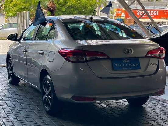 TOYOTA-YARIS-1.5 16V FLEX SEDAN XL LIVE MULTIDRIVE TOYOTA-YARIS-2019
