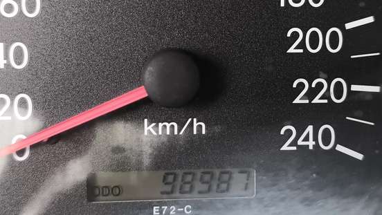 TOYOTA-COROLLA-2002