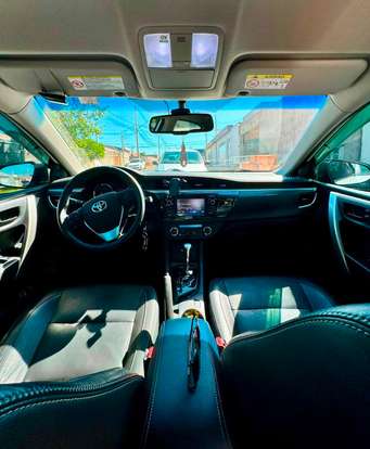 TOYOTA-COROLLA-2017