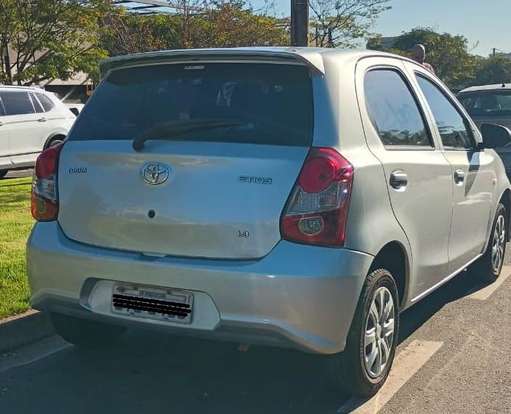 TOYOTA-ETIOS-2018