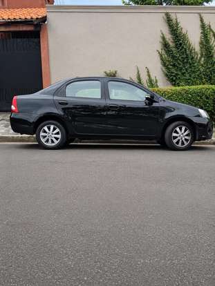 TOYOTA-ETIOS-2019