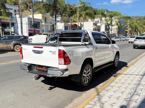 TOYOTA-HILUX-2.7 SRV 4X4 CD 16V FLEX 4P AUTOMÁTICO TOYOTA-HILUX-2019