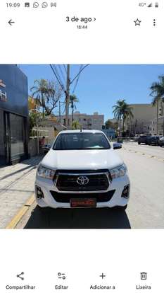 TOYOTA-HILUX-2019