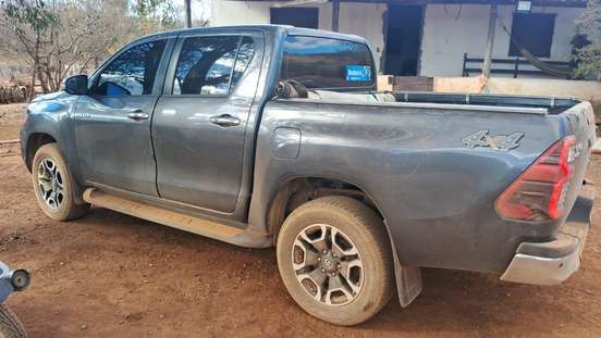 TOYOTA-HILUX-2024