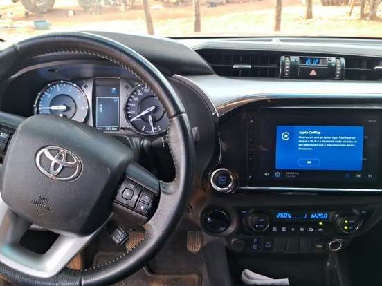 TOYOTA-HILUX-2.8 D-4D TURBO DIESEL CD SRV 4X4 AUTOMÁTICO TOYOTA-HILUX-2024