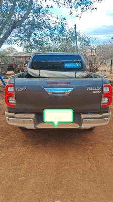 TOYOTA-HILUX-2024