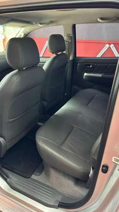 TOYOTA-HILUX-2013