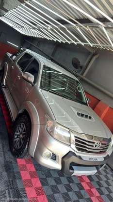 TOYOTA-HILUX-3.0 SRV 4X4 CD 16V TURBO INTERCOOLER DIESEL 4P AUTOMÁTICO TOYOTA-HILUX-2013