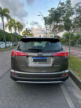 TOYOTA-RAV4-2.0 TOP 4X2 16V GASOLINA 4P AUTOMÁTICO TOYOTA-RAV4-2017