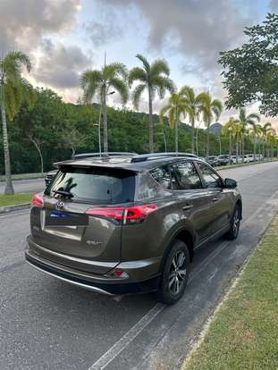 TOYOTA-RAV4-2.0 TOP 4X2 16V GASOLINA 4P AUTOMÁTICO TOYOTA-RAV4-2017
