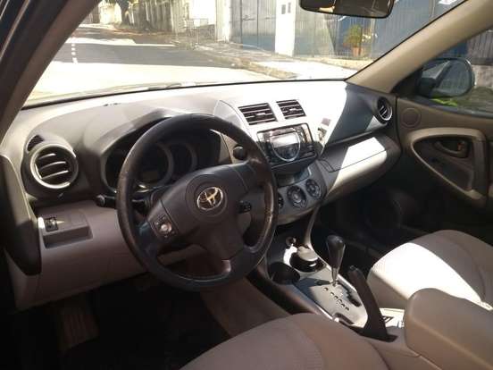 TOYOTA-RAV4-2011