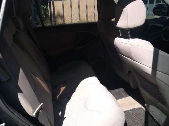 TOYOTA-RAV4-2.4 4X4 16V GASOLINA 4P AUTOMÁTICO TOYOTA-RAV4-2011