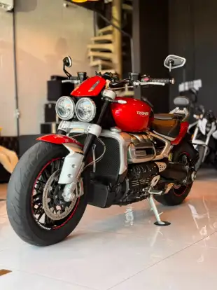 TRIUMPH-ROCKET III R-2021
