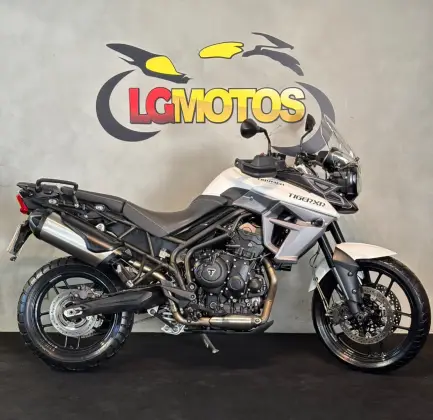 TRIUMPH TIGER 800 XR 