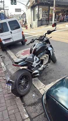 TRIUMPH-ROCKET III R-2020