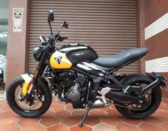 TRIUMPH TRIDENT 660 TRIUMPH TRIDENT 660