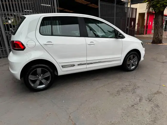 VOLKSWAGEN FOX 1.6 MSI TOTAL FLEX CONNECT 4P MANUAL VOLKSWAGEN FOX 1.6 MSI TOTAL FLEX CONNECT 4P MANUAL