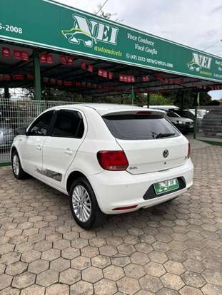 VOLKSWAGEN-GOL-2015
